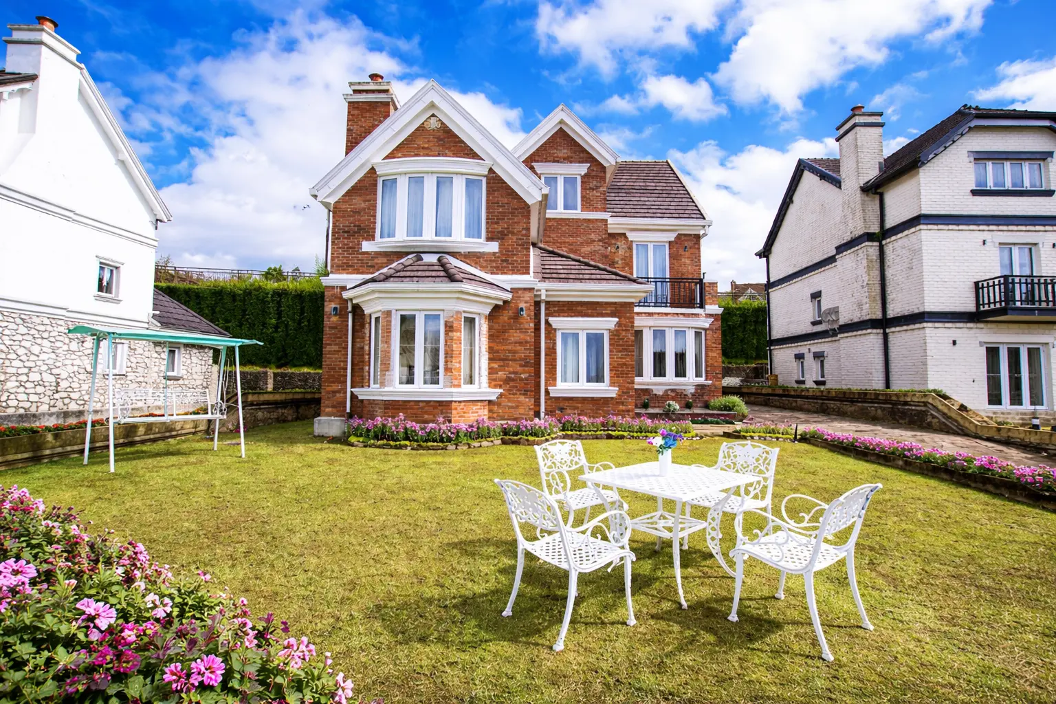 Little England Cottages